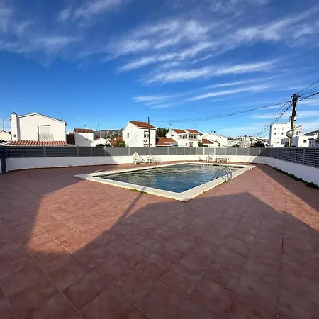 Casa Cerca De La Playa Con Piscina Comunitaria