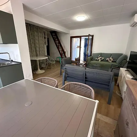 Prázdninový dům Casa Cerca De La Playa Con Piscina Comunitaria Av-51 Roses