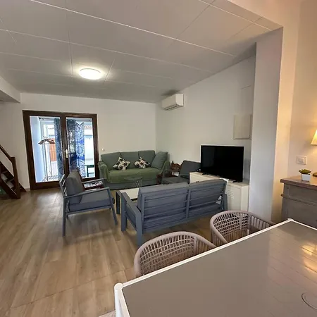 Casa Cerca De La Playa Con Piscina Comunitaria Av-51 Prázdninový dům Roses